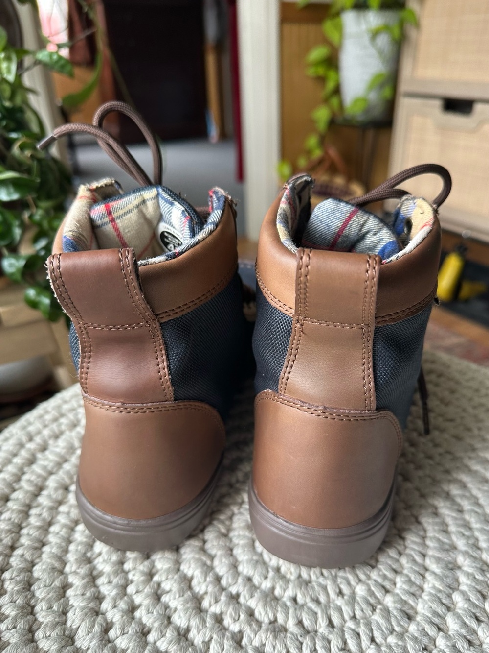 Lems Boulder Lace Up Boots - Picture 5 of 9